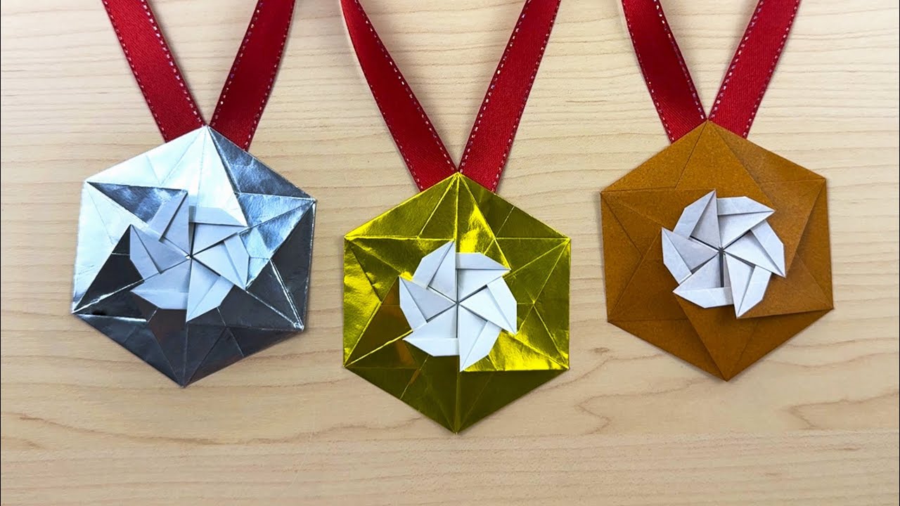 折り紙】メダル?簡単・可愛い・1枚で折れる！ How to make a Paper 