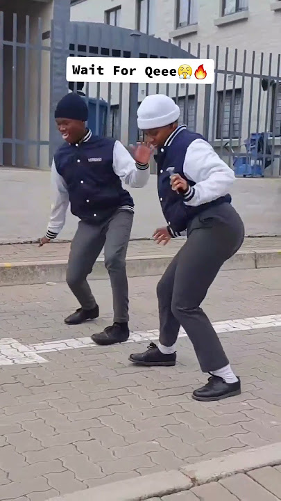 qe dance challenge💃🔥#shorts #amapiano #everythingafricahub #african #viral  @bluehunnhope