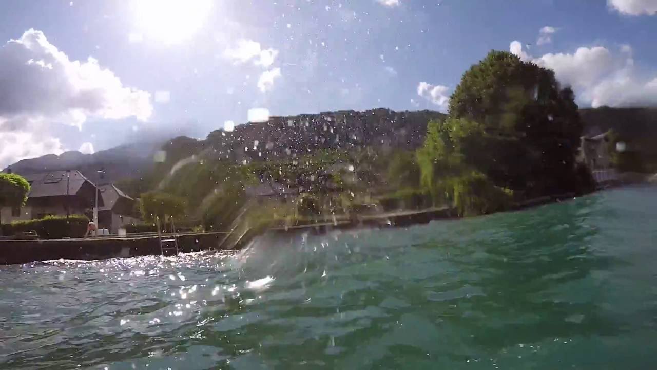 Sous l'eau du lac d'Annecy, rencontre avec les poissons ! YouTube