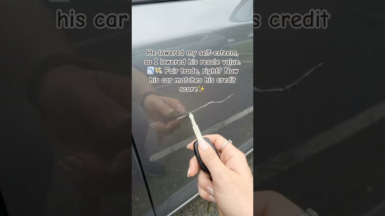 Swipe to see his life fall apart in real time.➡️ 