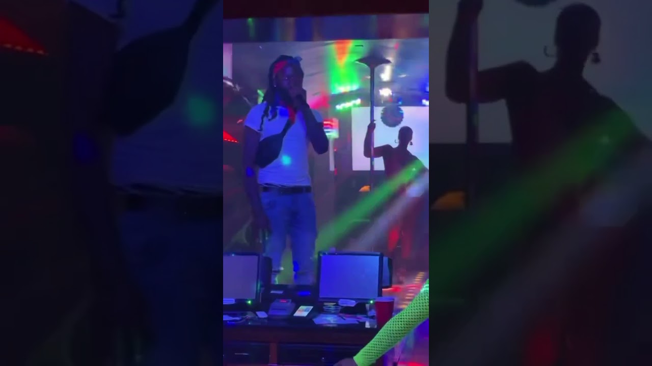 Show them you the baddest in the room 🥰🔥