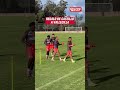 "TOMA, PARA QUE LA PONGAS EN UN CUADRO. LUEGO TE LA FIRMO" 😂🤝
