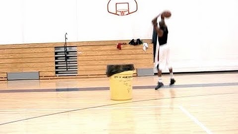 Using Ball Screens - Stutter-Double In & Out Pullup Jumper Pt. 1 | Dre Baldwin