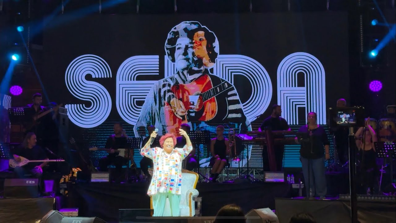 Selda Bağcan Konseri Full | Uşak Eşme