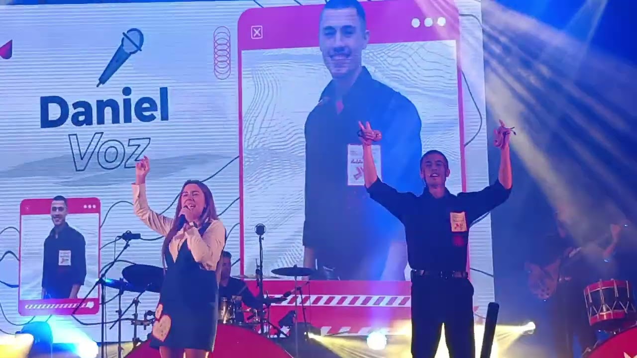 🎤 Apresentação da Banda - Cláudia Martins & Minhotos Marotos - Feira de Artesanato - Famalicão! 🎶✨