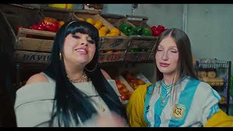 Yami Safdie, Flor Alvarez - Tu Versión De La Historia (Video Oficial)