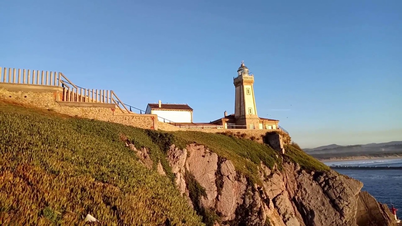 Avilés, ría y faro. De turismo por Asturias