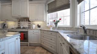 82 Brooke Avenue North York Anita Bach
