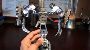 Transformers Revenge of the Fallen Voyager Class MIXMASTER