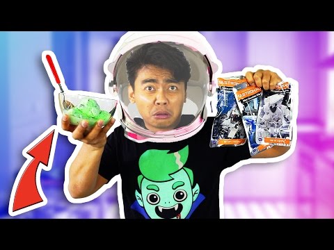 ASTRONAUT VS REAL FOOD!