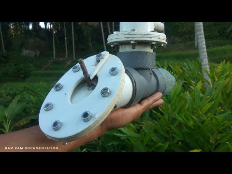 Видео: Как работи хидравличната водна помпа?