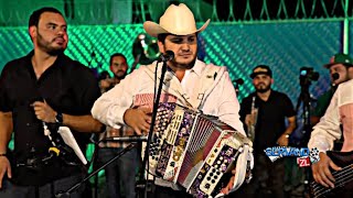 Grupo Cartel Ft. Banda Renovacion  La Tabla (En Vivo)