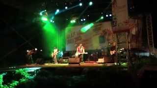 Miniatura de vídeo de "United Kids of Oi! - United Kids for All (medley Berkikis bulu Betis & Anak Kampung)"