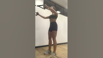 Ativação escapular com elástico