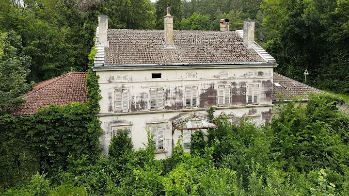 Life of a Hoarder ~ Abandoned Mansion Of The Frenc...