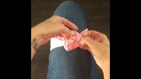 How to Tie a Top Knot Headwrap