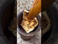 كي يبرد الحال وتطيح الشتاء ما كاينش خير من زفائطي سخون وحار ريحة تعو وحدها تفتح الشهية 
