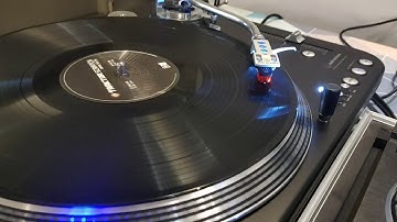 Set up TRAKTOR Kontrol s4 with time coded vinyls