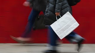 Retail expert says last-minute shoppers still have ways get ‘amazing gifts,’ stay on budget |WHIO-TV