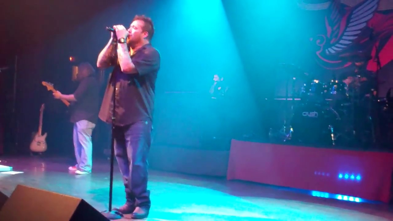 Uncle Kracker -When I Close My Eyes - DETROIT ! - YouTube