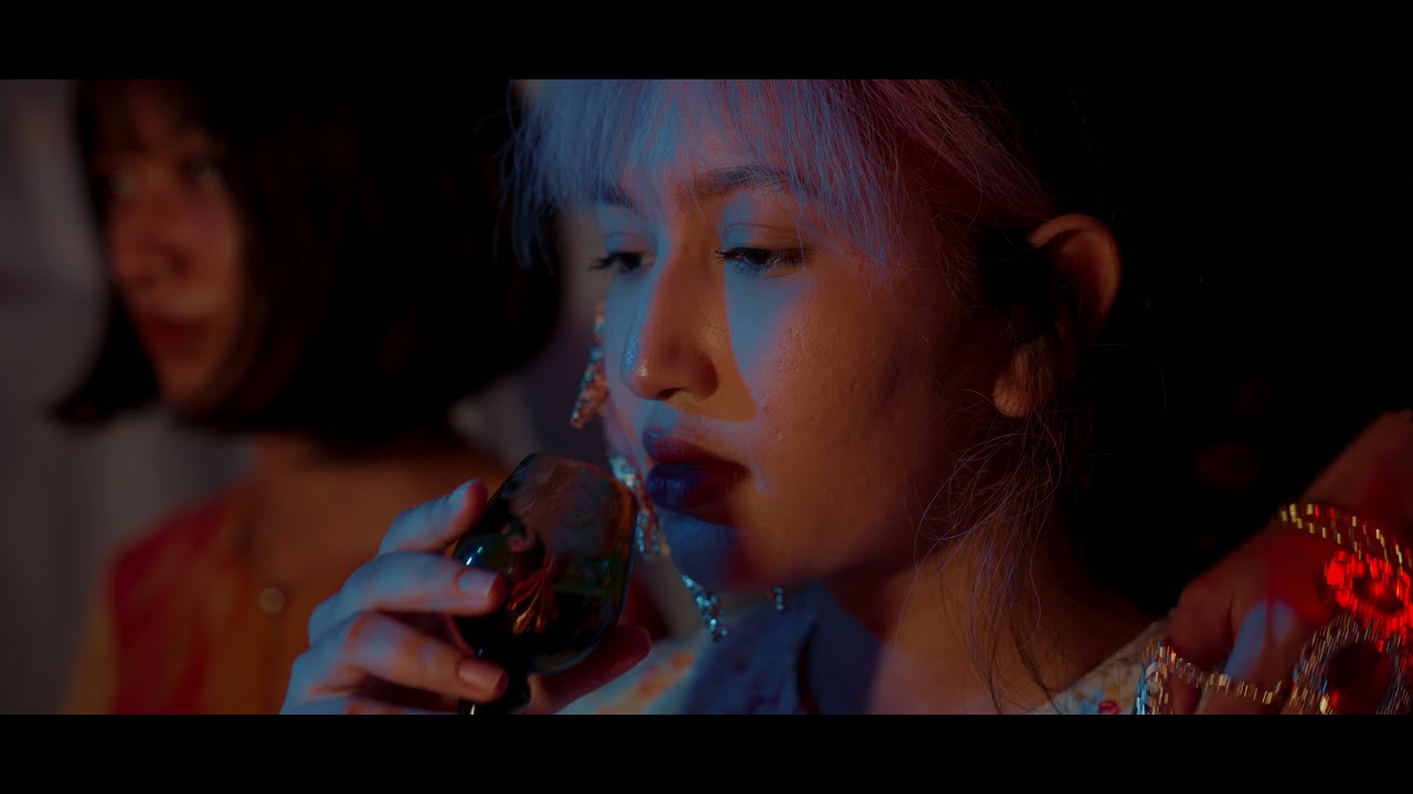 The Lounette  - Cherry Wine (Official Music Video)