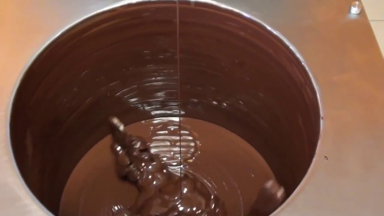 Proxima. Technology and style for chocolate.