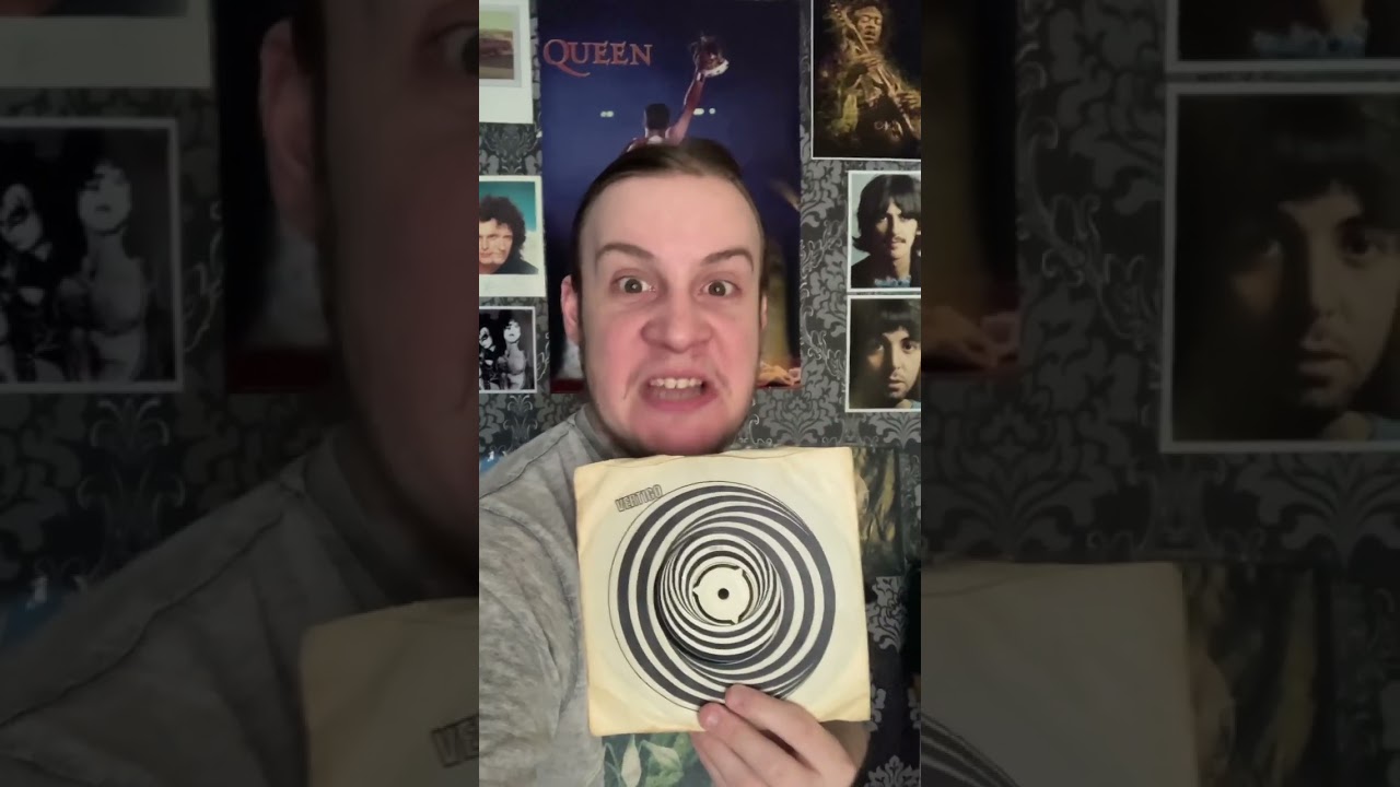 UK Original Paranoid Single sounds HEAVY! 