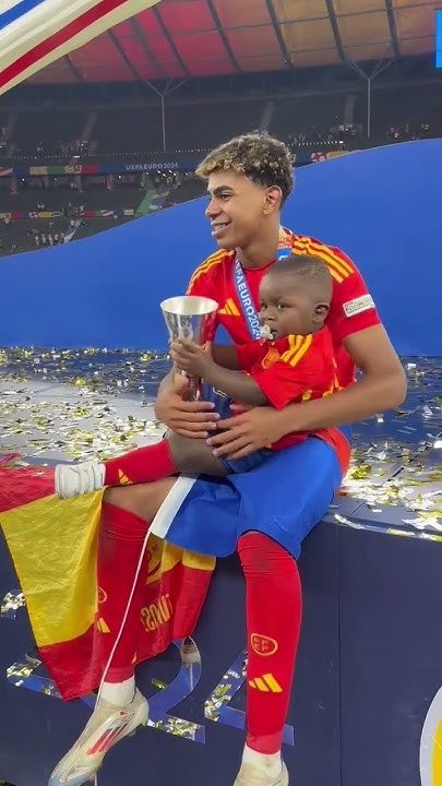 Lamine Yamal and his little brother at Euro Final 2024 - YouTube