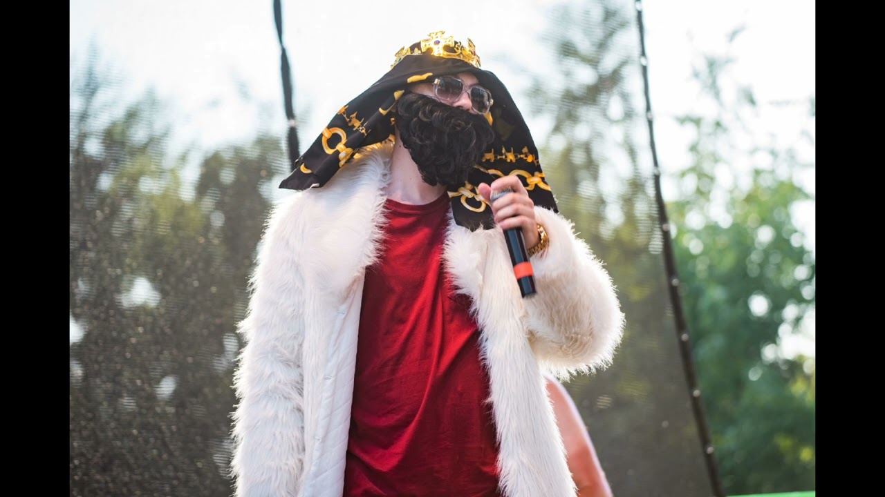 Big Russian Boss & Young P&H - Вооружен и опасен ( instrumental )