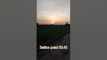 Detik-detik Matahari terbit dibalik gunung