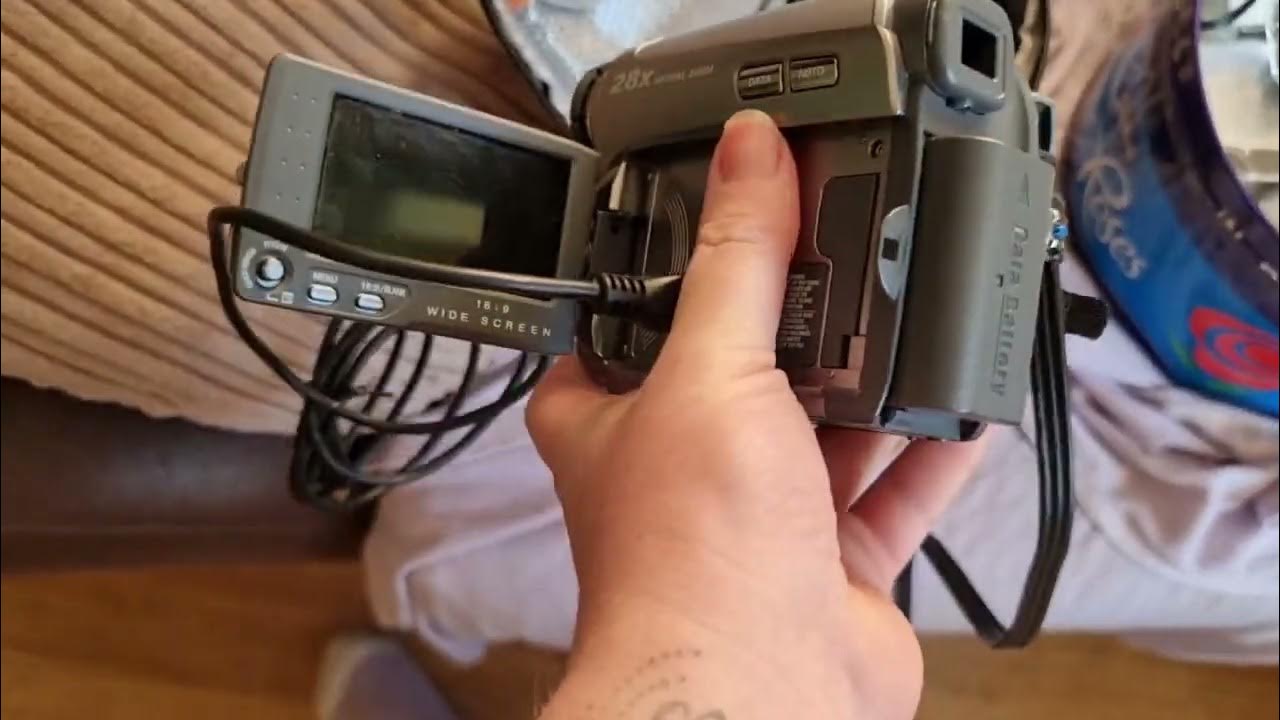 Can Anyone Please HELP me out with this? Connecting a JVC Camcorder to