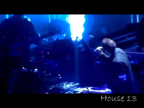 electronics Massive Attack - United Snakes (Moscow 24.09.2010)
