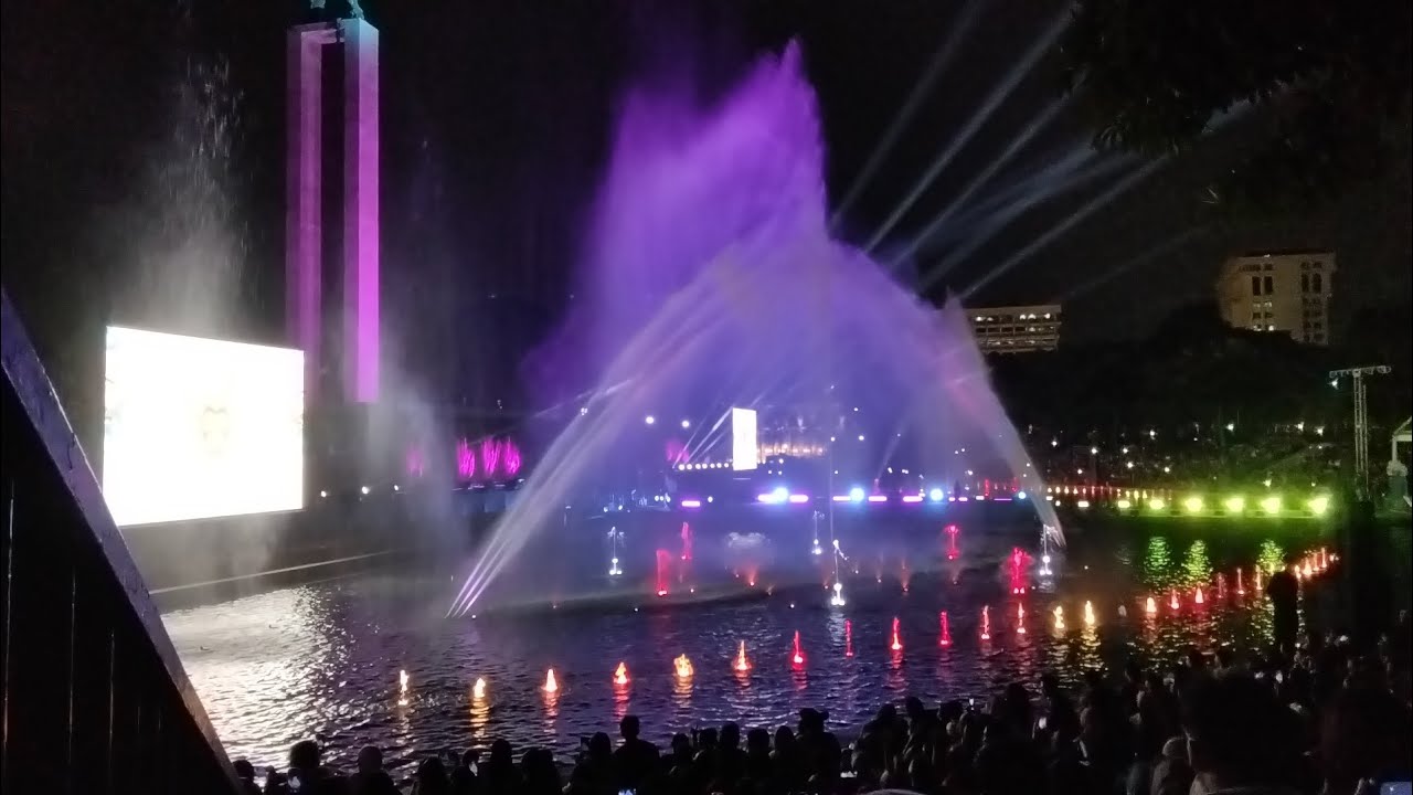 Air mancur menari - Lapangan Banteng Jakarta Pusat