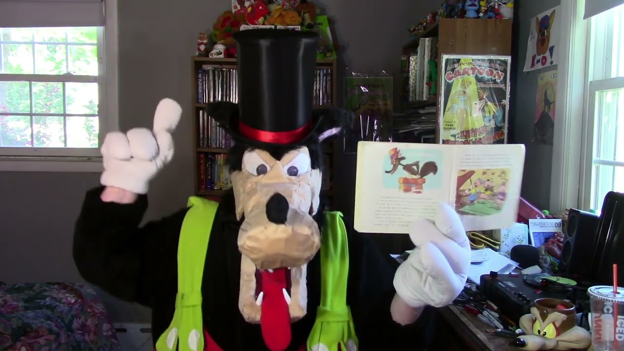 The Big Bad Wolf's 90th Anniversary Three Little Pigs Vlog!