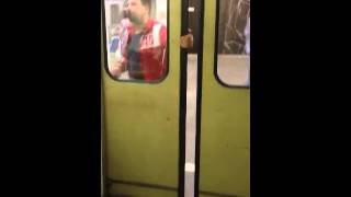 Двери в метро!!! Москва !
