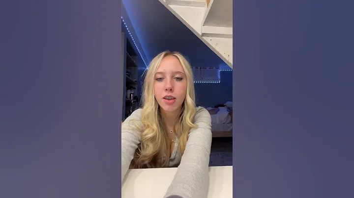Zoila @zolia.444 TikTok LIVE 11-11-22 Short