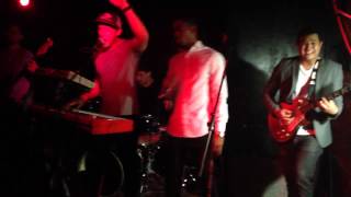 CHRISTIAN BARBER & PHASES - "Late Night" Fat Baby Performance in The Lower East Side