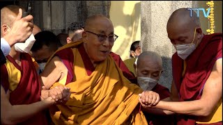 ༸གོང་ས་མཆོག་གིས་གནས་མཆོག་རྡོ་རྗེ་གདན་གྱི་བྱང་ཆུབ་མཆོད་རྟེན་རིན་པོ་ཆེར་གནས་གཟིགས་གནང་བ།