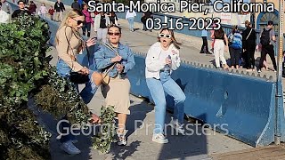 Scares at Santa Monica Pier! 4-4 #georgiapranksters #scared #bushman #pranks #funny #riete #bromas