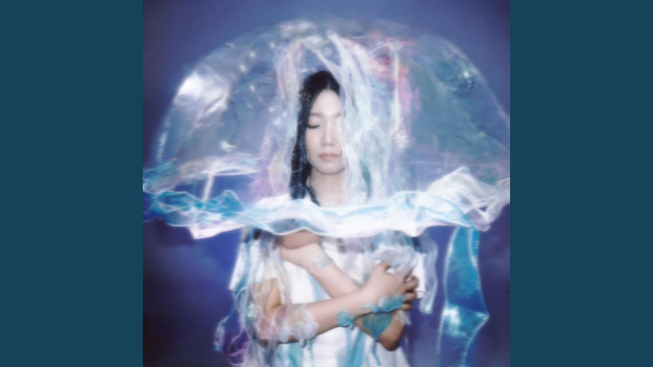 Watch jellyfish on YouTube Watch jellyfish on YouTube