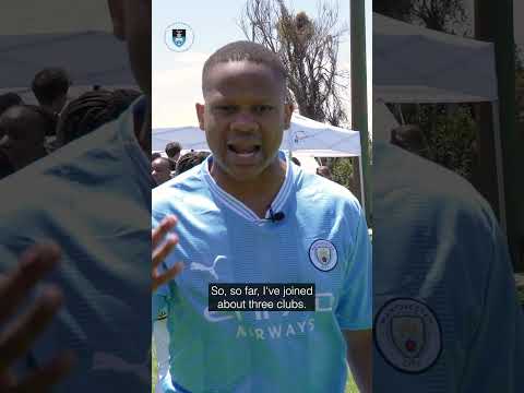 Видео: UCT student, Bheka Mabika shares a message during welcome festival