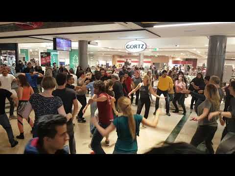 Chaca Chaca - Rueda de Casino Flashmob 2018 @ Luisencenter in Darmstadt (24.11.2018)