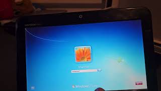 2011 Dell Inspiron Mini 10 1012 Running Windows 7 Starter Sp1