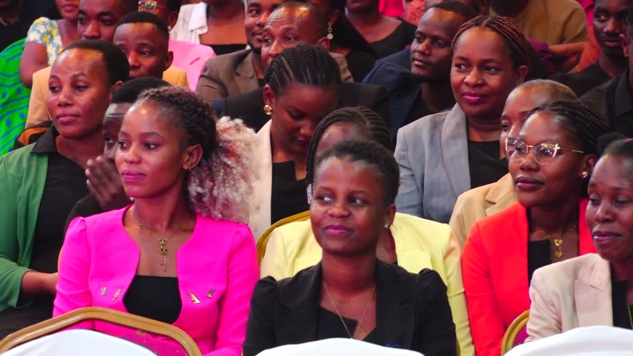 UTACHEKA DAKIKA KUMI NA NANE ZA ELIUD SUKARI KANISANI