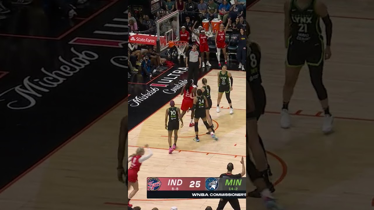 Aliyah Boston Grabs Loose Ball, Kicks Out to Sophie Cunningham for 3 as Fever End half on 18-0 Run