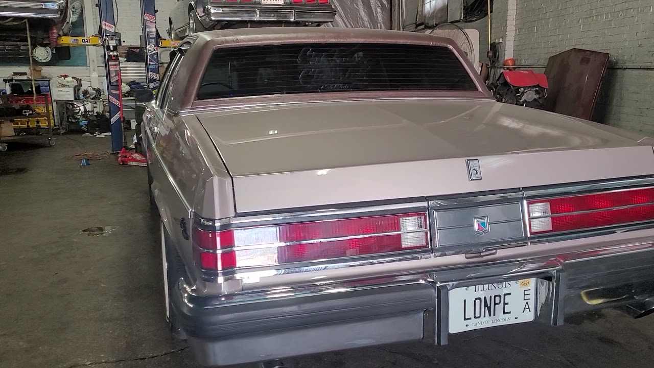Front and rear lift on a Buick Park Avenue 