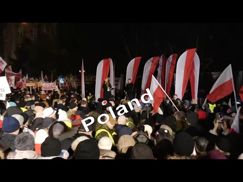 LIVE Poland: Protest over Poland&#039;s state media overhaul and arrest of ex-ministers.