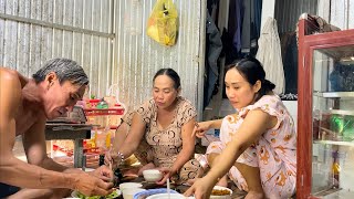 Download Lagu #835 Một Ngày Xuống Cha Mẹ Lâu Lắm Mẹ Mới Làm Bữa Cơm Chiều Sớm Gia Đình Ngồi Ăn Được Lâu Hơn  MP3