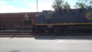 CSXT Q400 With Two Oversized Loads