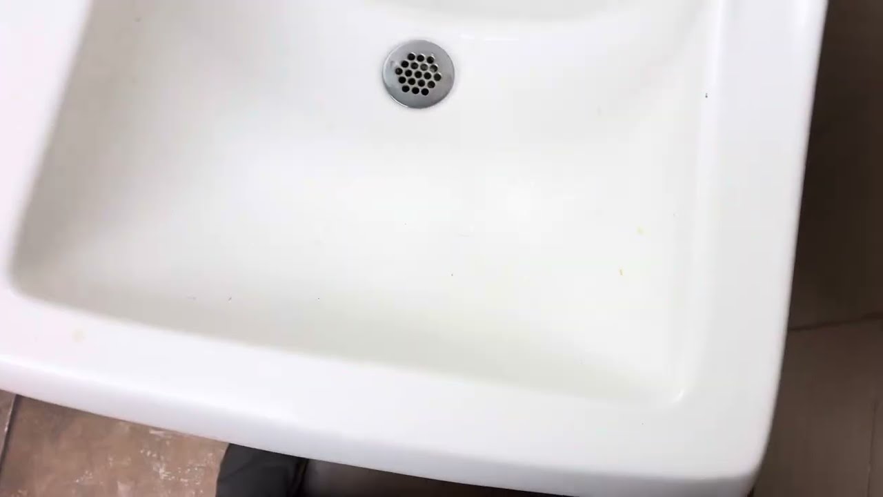 Excel Dryer Xlerator @ Taco Bell, Brookside Plaza, Enfield, CT